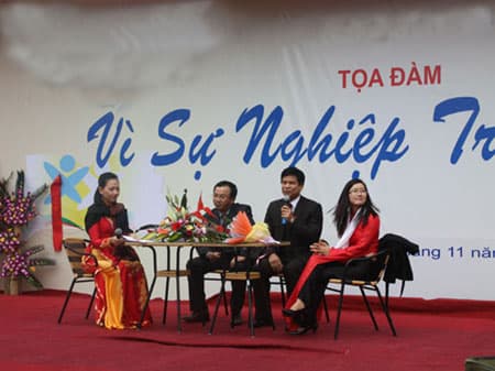 “Vì sự nghiệp trồng người”