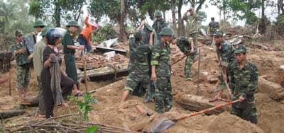 Cùng Xuân Quang 2 vượt lên nỗi đau