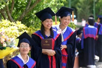 “ Thảm đỏ” hờ hững...