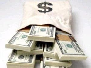 Mỹ thông qua gói dự luật chi tiêu 1.100 tỷ USD
