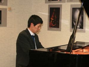 Hòa nhạc từ thiện ủng hộ học sinh, sinh viên Việt Nam