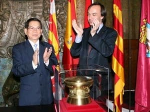 Chủ tịch nước rời Tây Ban Nha đi thăm Slovakia