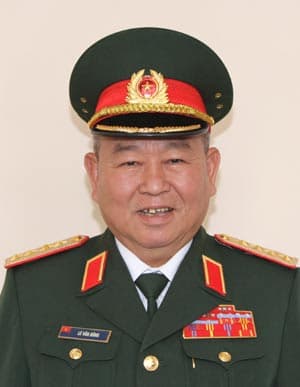Hình ảnh người chiến sĩ hôm nay là quả cảm, trí tuệ và nhân ái (*)