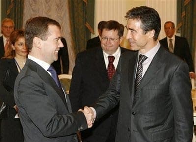 Thời kì mới cho quan hệ Nga-NATO