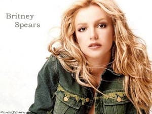 Ca sĩ Britney Spears - tên tuổi "hot" nhất thập kỷ
