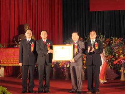 Kỷ niệm 50 năm thành lập ngành KH-CN và đón nhận Huân chương lao động hạng Ba