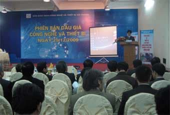 Thí điểm phiên bán đấu giá công nghệ và thiết bị