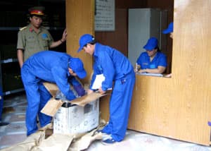 Bí thư thi trắc nghiệm