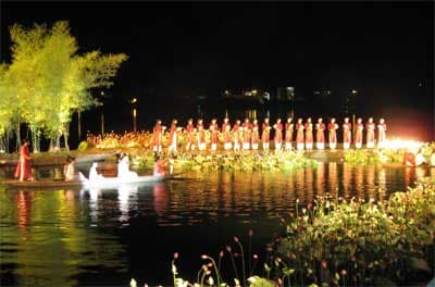 “Lời ru dòng sông” chào mừng Festival nghề truyền thống Huế 2009