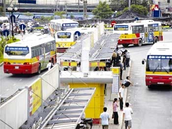 Lùi thời hạn lắp hộp đen trên xe khách