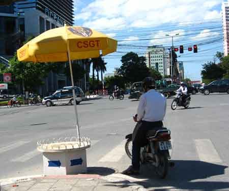 Người Hà Nội và… nắng nóng!