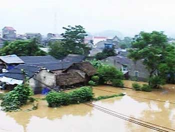 Xây 30 căn nhà hỗ trợ các gia đình bị mưa lũ cuốn trôi nhà cửa ở các tỉnh phía Bắc