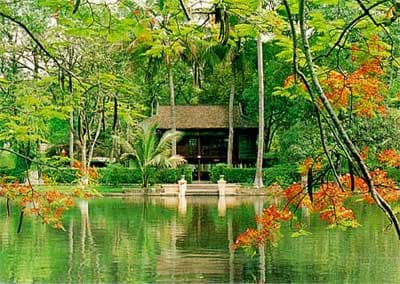 Phủ Chủ tịch - Một không gian luôn đậm bóng hình Người