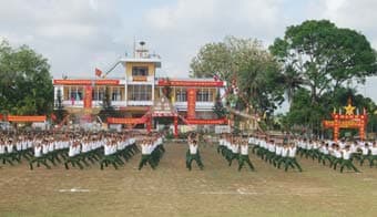 Bài 2: Chăm lo thiết thực