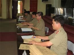 Nghiêm túc, chất lượng cao