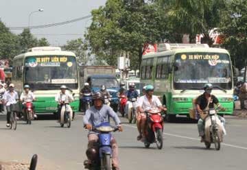 “Bác” quy định cấm quảng cáo trên xe buýt của TP.Hồ Chí Minh
