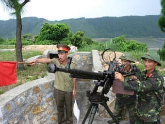 Trưởng thành nơi đầu sóng