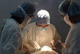 Gần 100 trẻ em hở môi và hở hàm ếch được phẫu thuật miễn phí