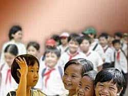 “Tiếp bước cho em đến trường”