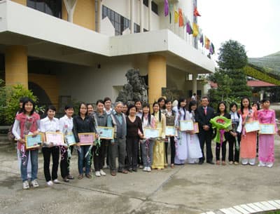 Sinh viên  là số một