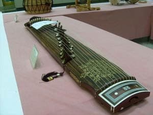 Triển lãm "Nhạc cụ truyền thống các dân tộc Việt Nam"