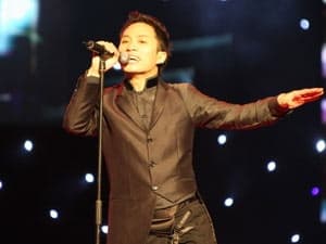 "Đồng hồ treo tường" đoạt giải Bài hát Việt 2009