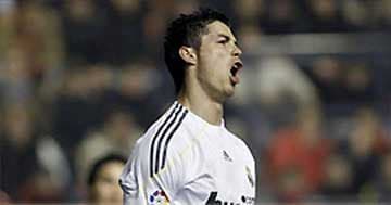 Real bỏ lỡ cơ hội vượt qua Barca