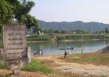 Bến phà Xuân Sơn