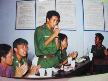 Bữa cơm và buổi giao lưu nơi Đất Mũi