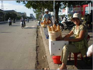 Người nghèo vốn nhỏ... đi buôn