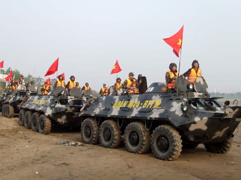Chính quy, tinh nhuệ, phản ứng nhanh