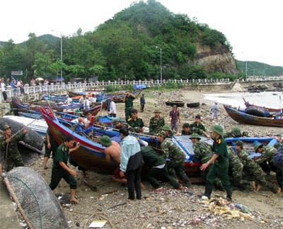 Bộ đội biên phòng xung kích cứu dân