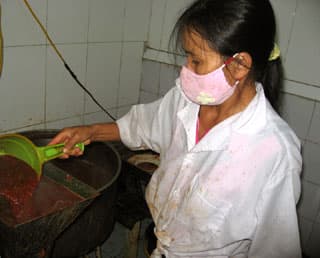 Phát hiện mẫu tương ớt có chất gây ung thư