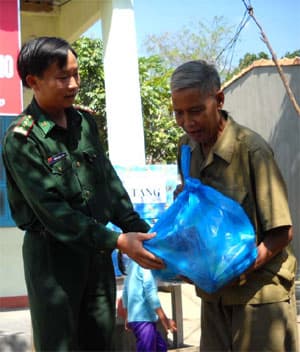 Người Kon Khôn đón Tết trong nhà mới