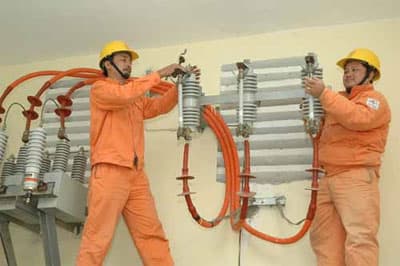 Nhiều giải pháp thực hiện tiết kiệm điện trong năm 2010