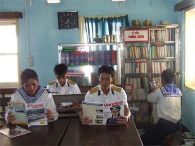 Tự học ở đảo chìm