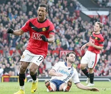 MU dồn gánh nặng lên vai Chelsea
