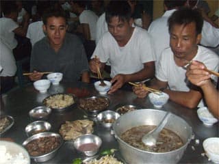 “Bữa cơm thanh niên” ở Trường Sa Đông