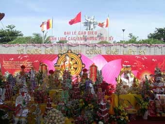 Đại lễ cầu siêu anh hùng liệt sĩ ở Thừa Thiên-Huế