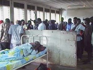 Lở đất kinh hoàng chôn vùi ba ngôi làng Uganda