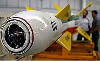Iran chế tạo bom “thông minh” mới