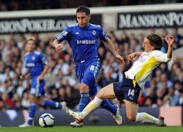 Chelsea đánh mất mình trên sân của Tottenham