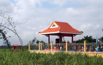 Khánh thành nhà bia tưởng niệm liệt sĩ Đồng Rùm