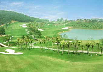 Kết thúc Giải Golf từ thiện vì trẻ em Việt Nam 2010