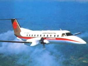 Thêm một máy bay của Mỹ bị đe dọa đánh bom