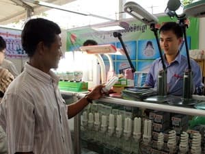 Khai mạc Hội chợ hàng Việt Nam tại Campuchia
