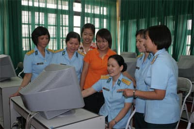 Tình yêu bầu trời qua những trang giáo án