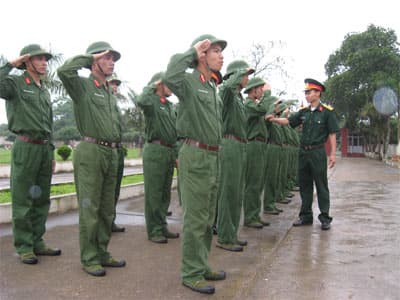 Mặc quân phục- niềm tự hào thiêng liêng