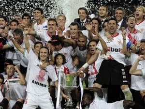 Thắng Atletico, Sevilla đăng quang Cúp Nhà Vua