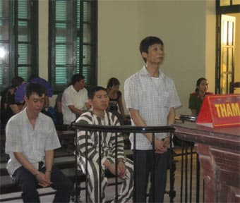Bóc gỡ đường dây ma tuý xuyên Việt